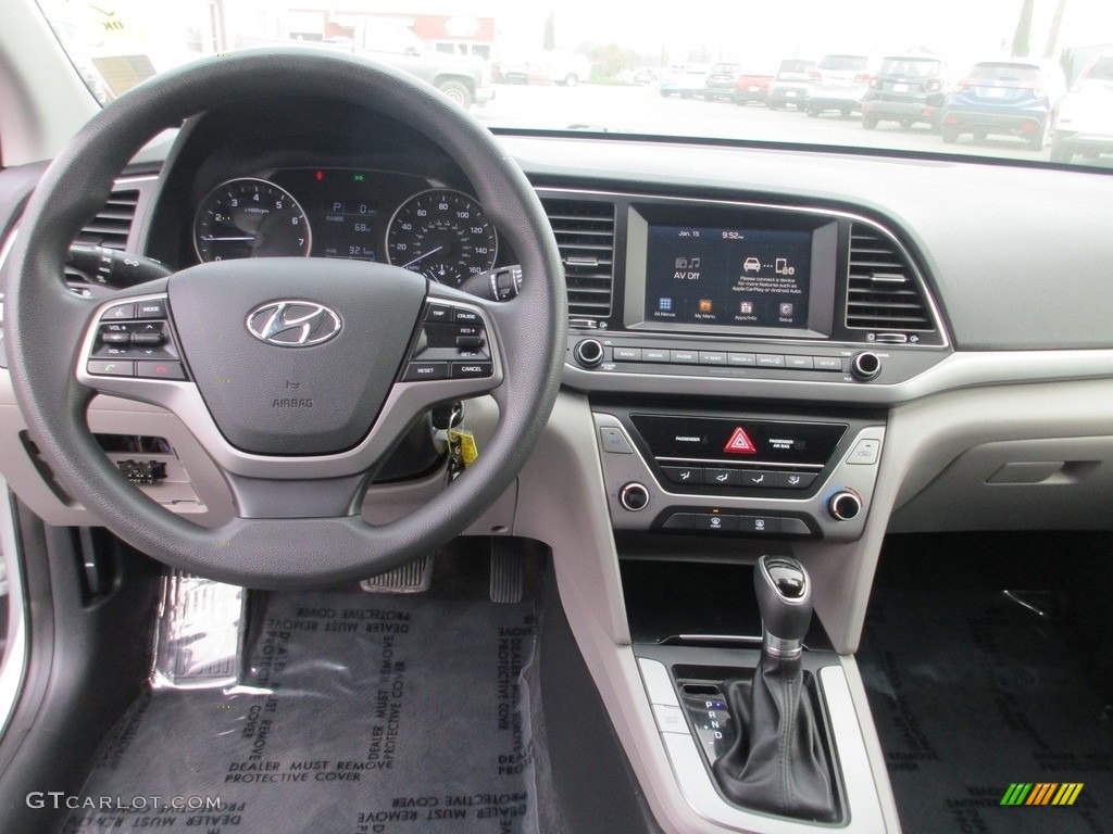 2017 Elantra Value Edition - Silver / Black photo #10