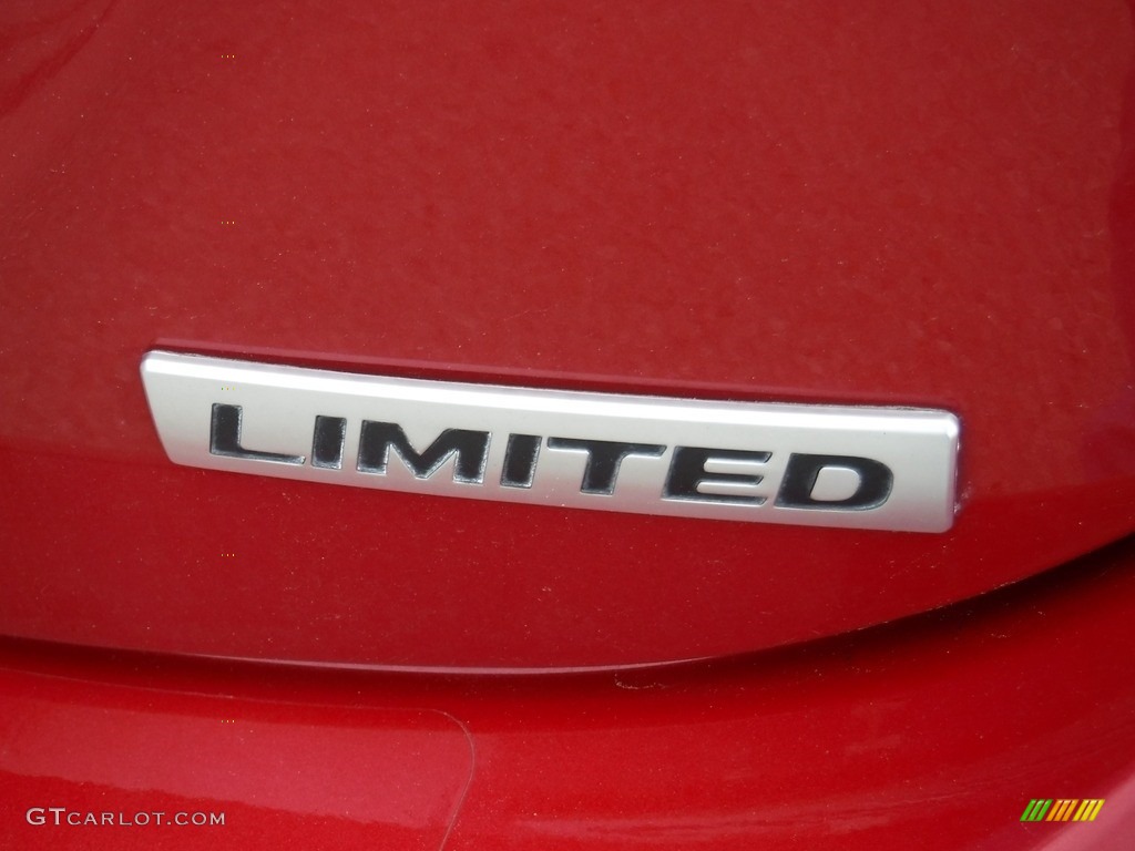 2015 Elantra Limited Sedan - Geranium Red / Black photo #10