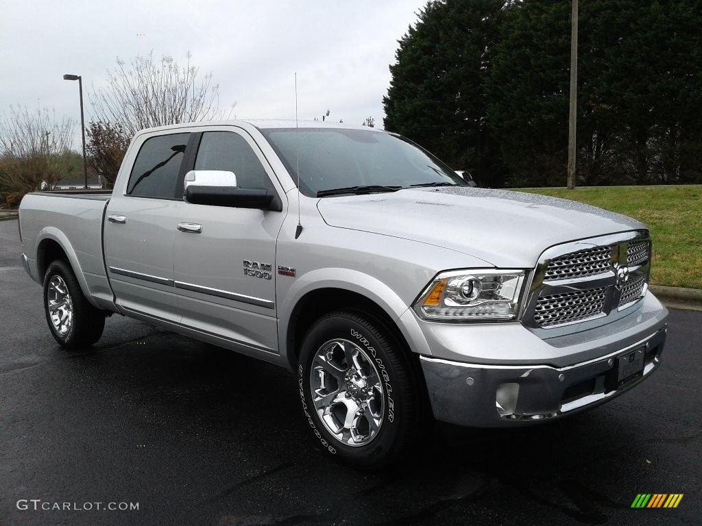 2018 1500 Laramie Crew Cab 4x4 - Bright Silver Metallic / Black photo #4