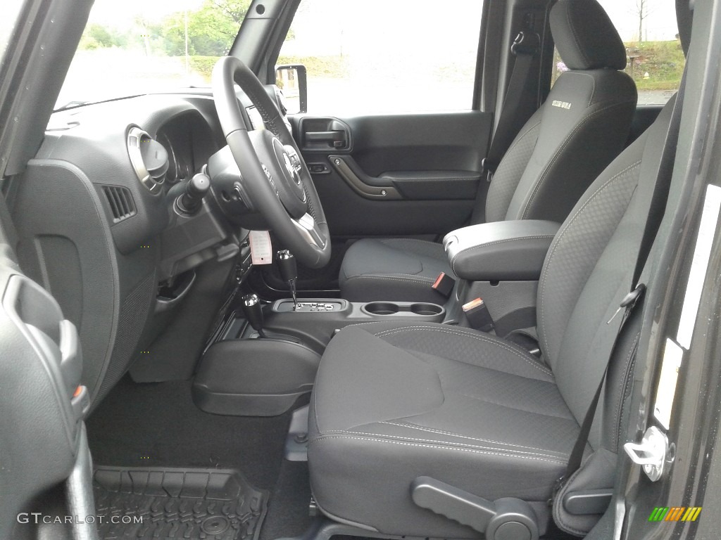 Black Interior 2018 Jeep Wrangler Unlimited Golden Eagle 4x4 Photo #126429259