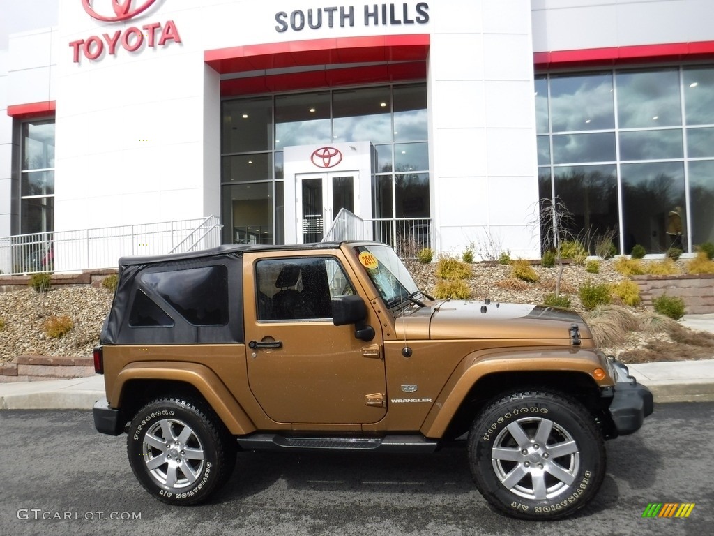 2011 Wrangler Sahara 70th Anniversary 4x4 - Bronze Star / Black photo #2