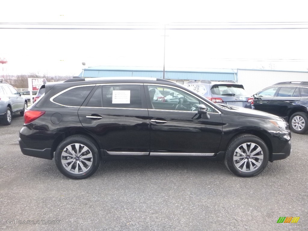 Crystal Black Silica 2018 Subaru Outback 2.5i Touring Exterior Photo #126433177