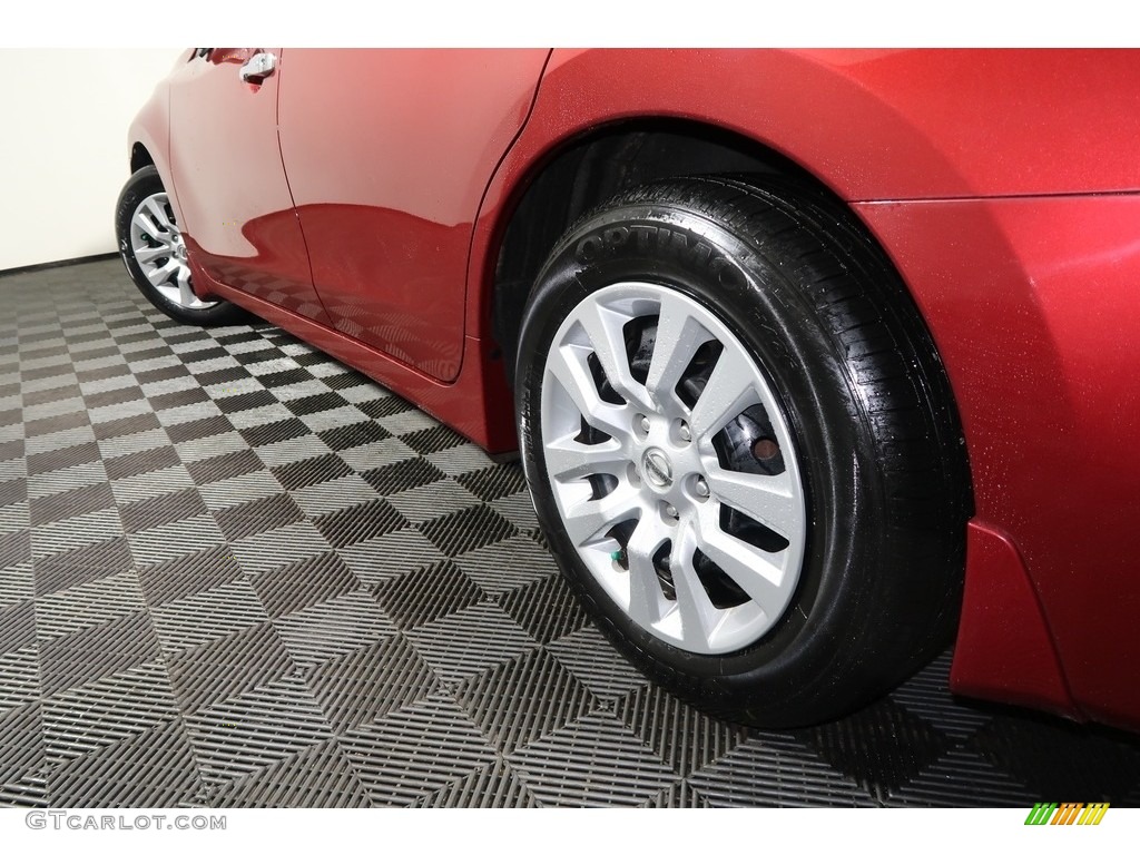 2014 Altima 2.5 S - Cayenne Red / Charcoal photo #21