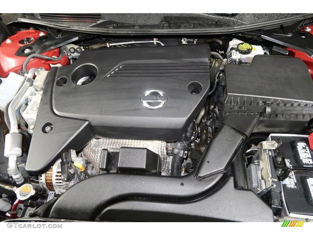 2014 Altima 2.5 S - Cayenne Red / Charcoal photo #25