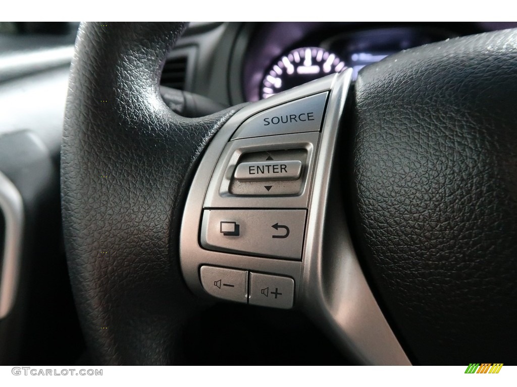 2014 Altima 2.5 S - Cayenne Red / Charcoal photo #30