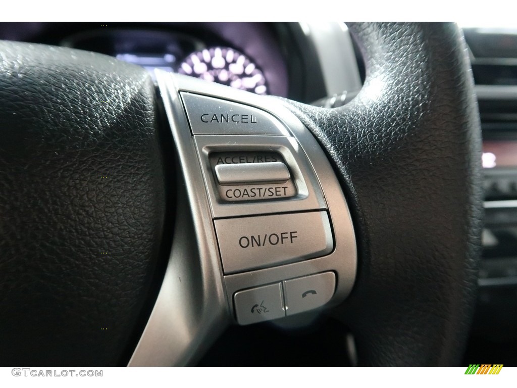 2014 Altima 2.5 S - Cayenne Red / Charcoal photo #31