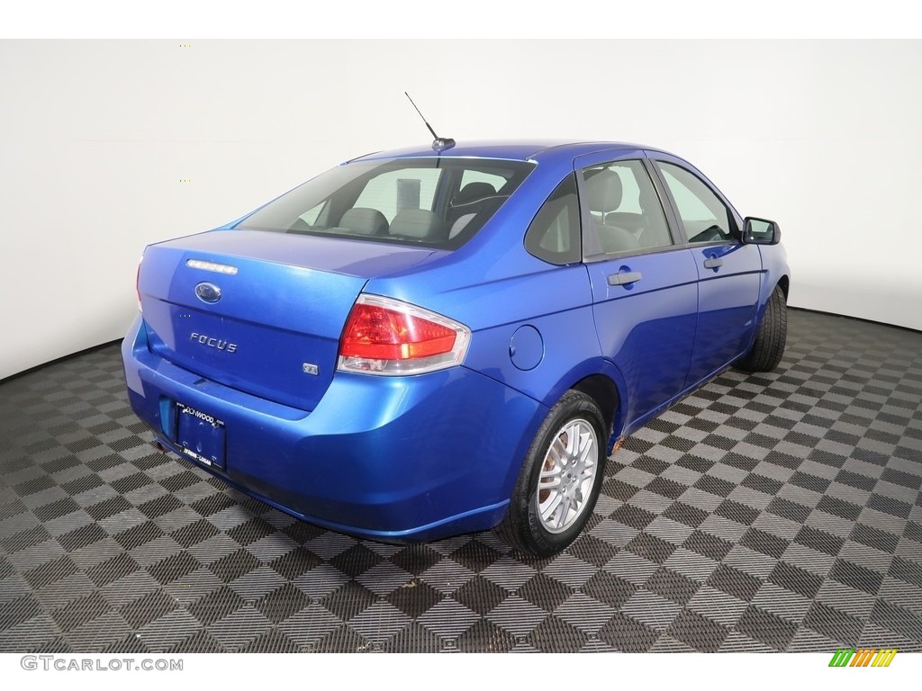 2010 Focus SE Sedan - Blue Flame Metallic / Charcoal Black photo #12