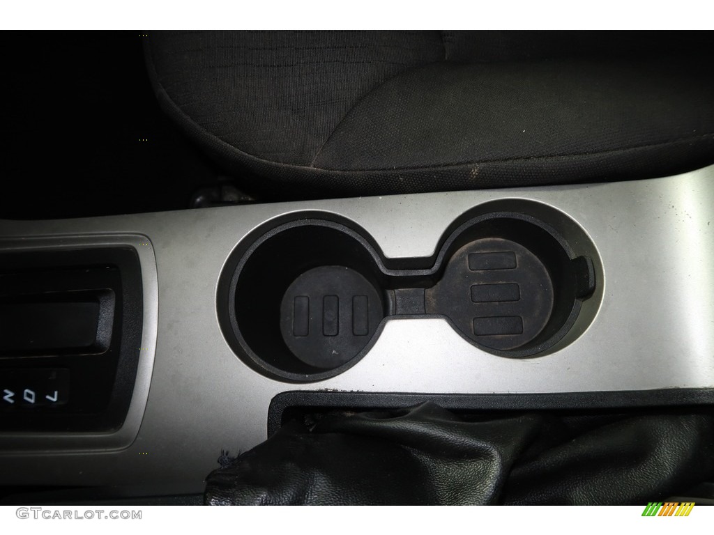 2010 Focus SE Sedan - Blue Flame Metallic / Charcoal Black photo #17