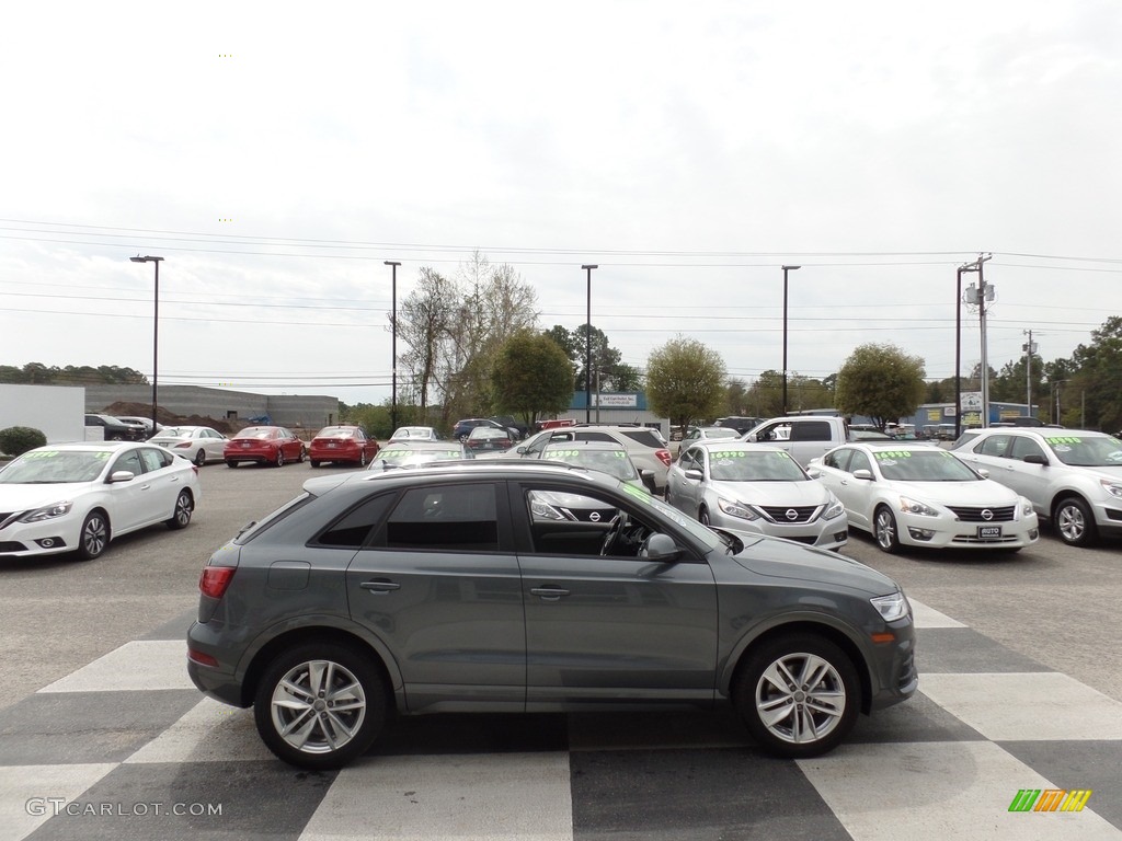 2017 Q3 2.0 TFSI Premium Plus quattro - Monsoon Gray Metallic / Black photo #3