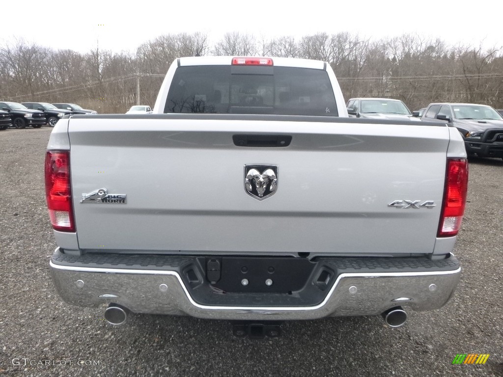 2018 1500 Big Horn Crew Cab 4x4 - Bright Silver Metallic / Black/Diesel Gray photo #4