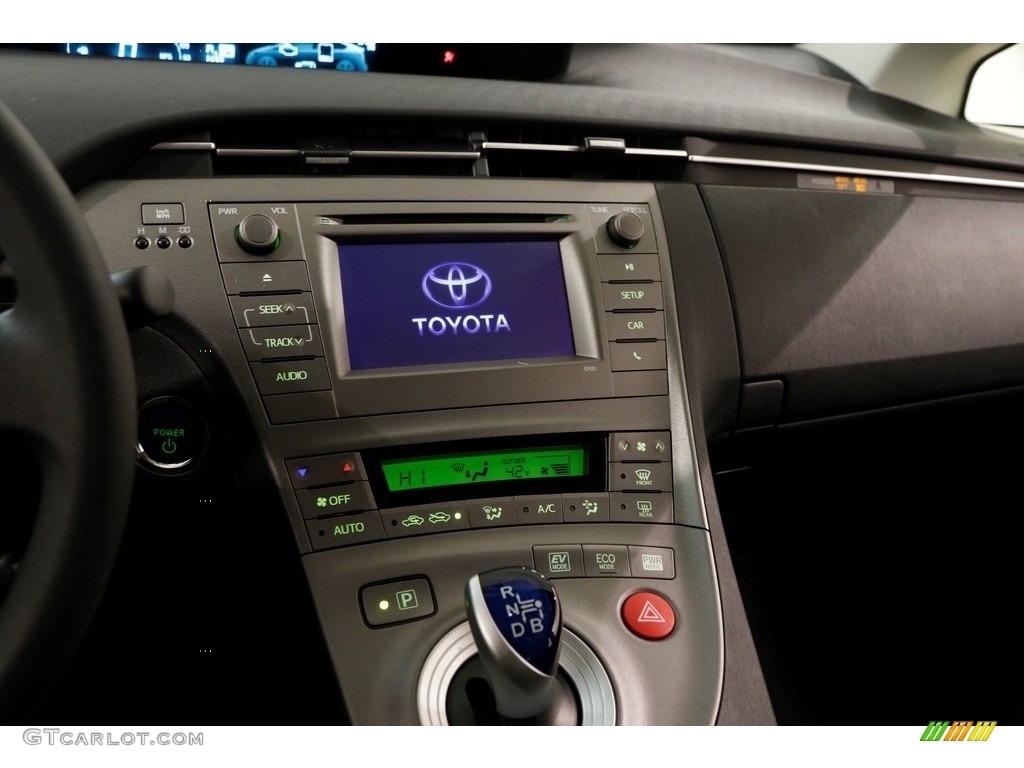 2015 Prius Two Hybrid - Winter Gray Metallic / Dark Gray photo #8