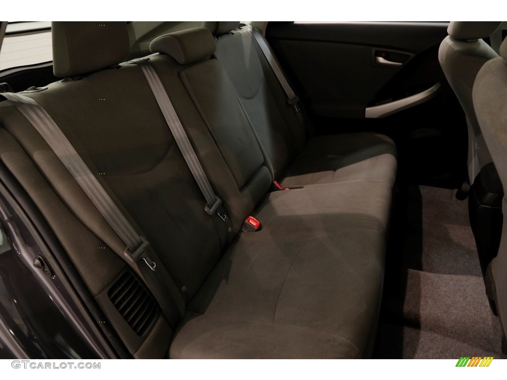 2015 Prius Two Hybrid - Winter Gray Metallic / Dark Gray photo #15