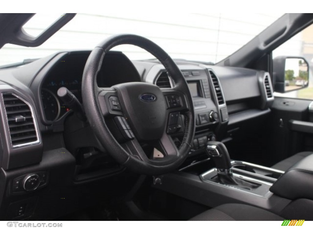 2016 F150 XLT SuperCab - Ingot Silver / Medium Earth Gray photo #14