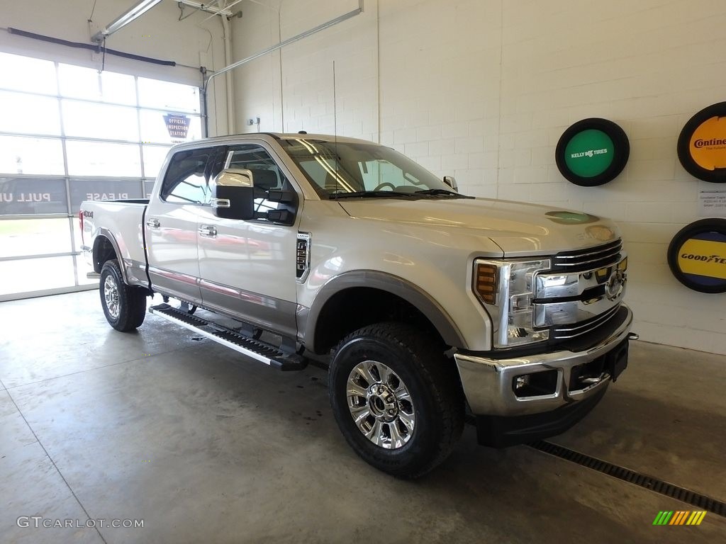 2018 F250 Super Duty Lariat Crew Cab 4x4 - White Gold / Black photo #1