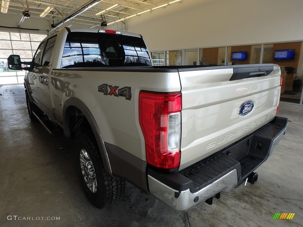 2018 F250 Super Duty Lariat Crew Cab 4x4 - White Gold / Black photo #3