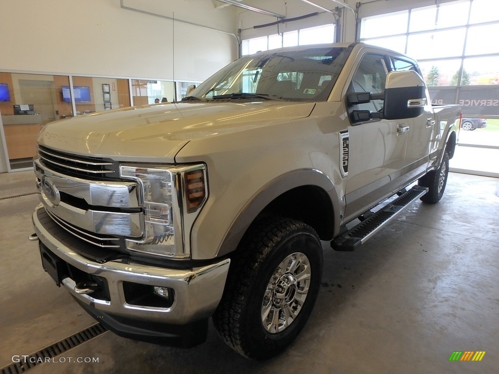 2018 F250 Super Duty Lariat Crew Cab 4x4 - White Gold / Black photo #4