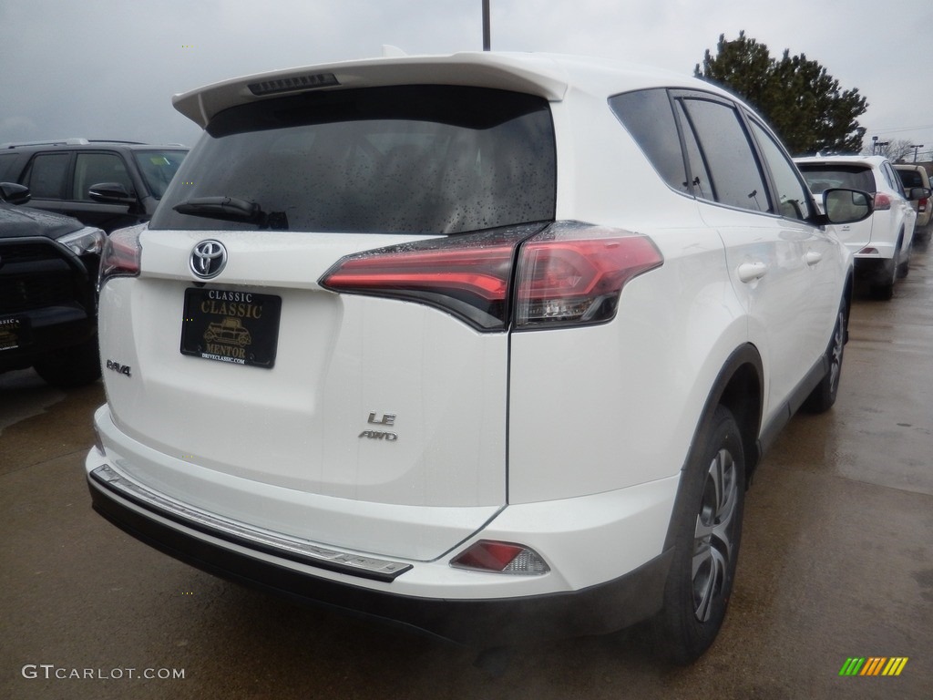 2018 RAV4 LE - Super White / Black photo #2
