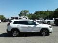 2019 Bright White Jeep Cherokee Latitude Plus  photo #6