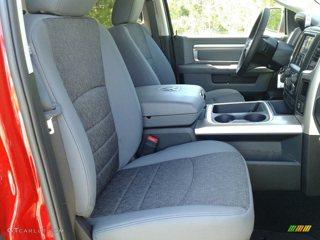 2018 1500 Big Horn Crew Cab 4x4 - Flame Red / Black/Diesel Gray photo #12