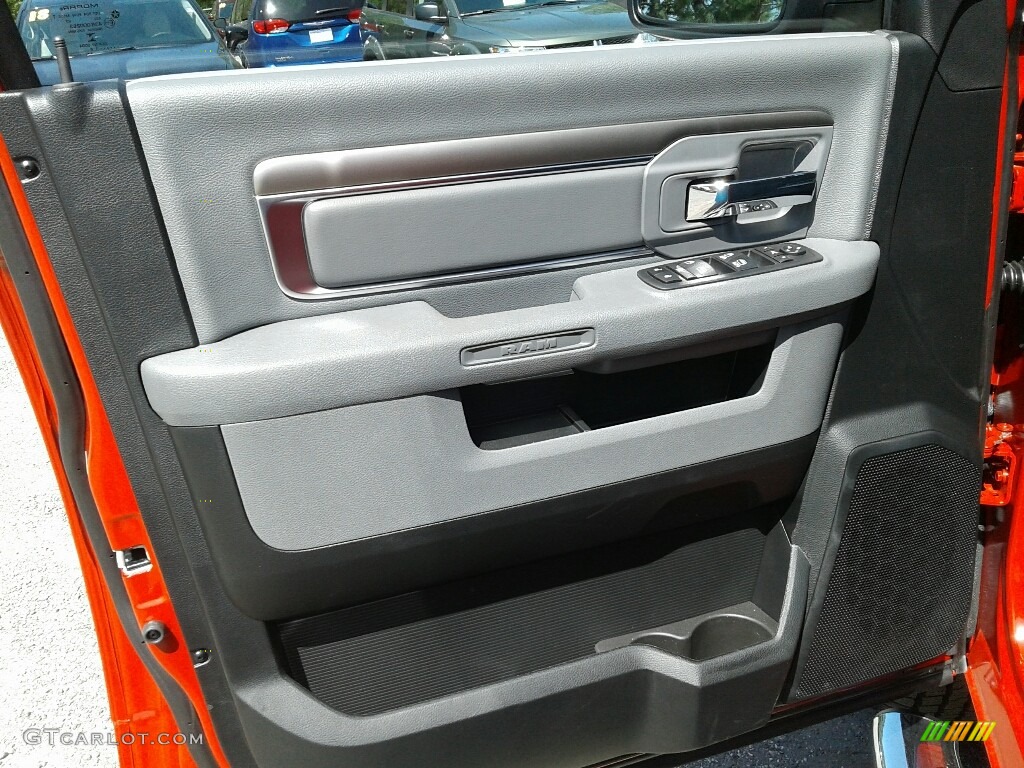 2018 1500 Big Horn Crew Cab 4x4 - Flame Red / Black/Diesel Gray photo #17