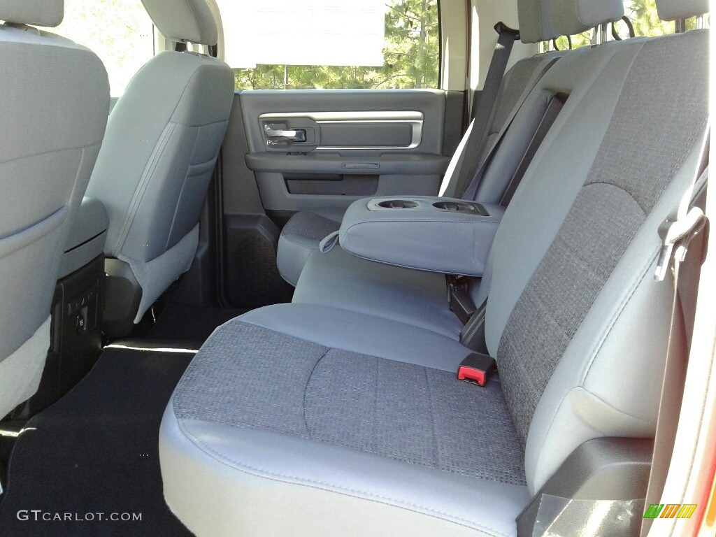 2018 1500 Big Horn Crew Cab - Flame Red / Black/Diesel Gray photo #10