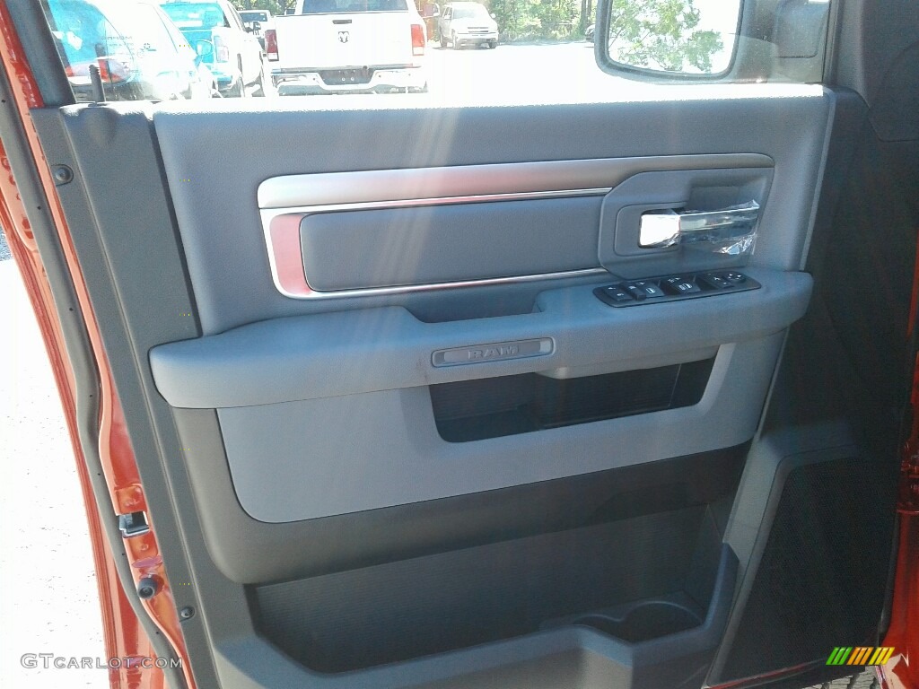2018 1500 Big Horn Crew Cab - Flame Red / Black/Diesel Gray photo #17