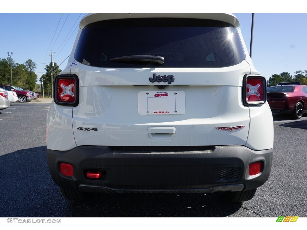 2018 Renegade Trailhawk 4x4 - Alpine White / Black photo #15