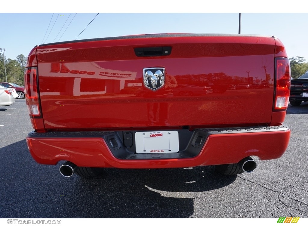 2018 1500 Tradesman Crew Cab - Flame Red / Black/Diesel Gray photo #14