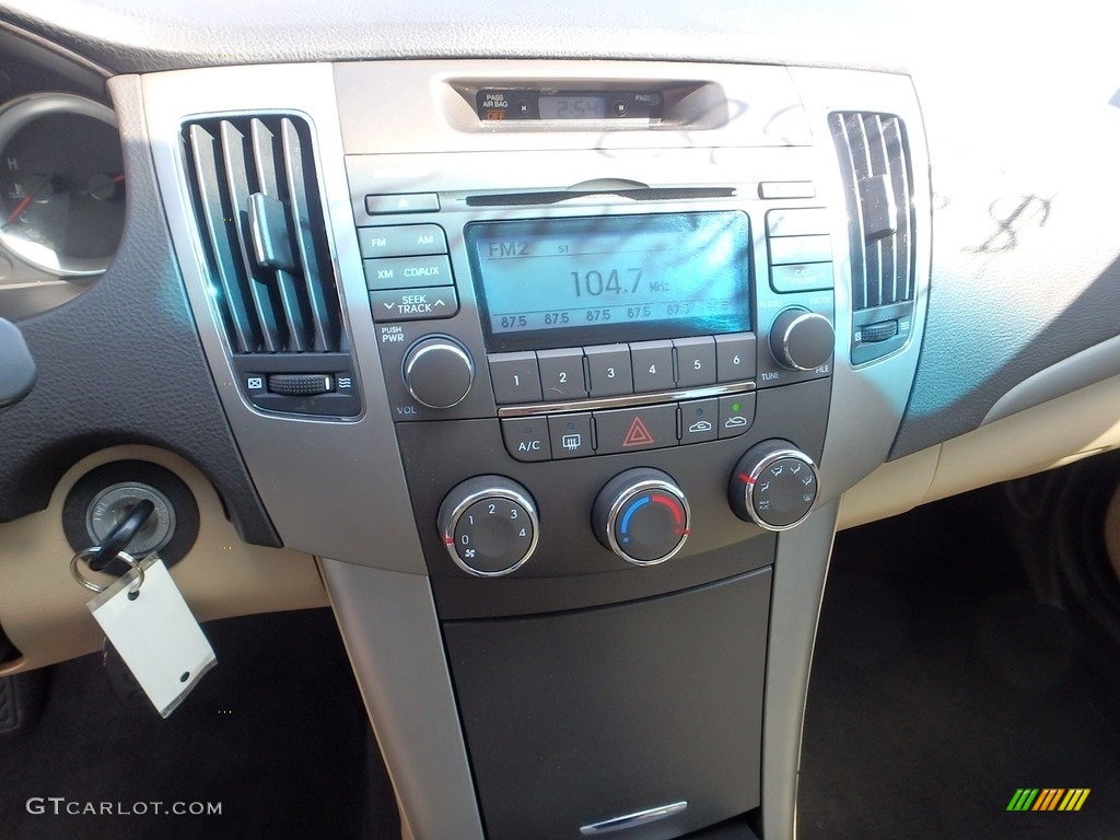 2010 Sonata GLS - Pearl White / Camel photo #12