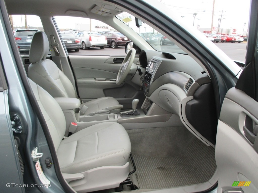 2010 Forester 2.5 X Premium - Sage Green Metallic / Platinum photo #17
