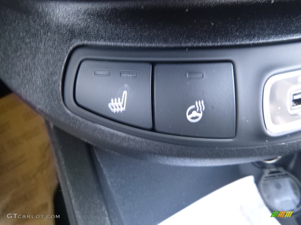 2018 Fiat 500X Trekking AWD Controls Photo #126453097