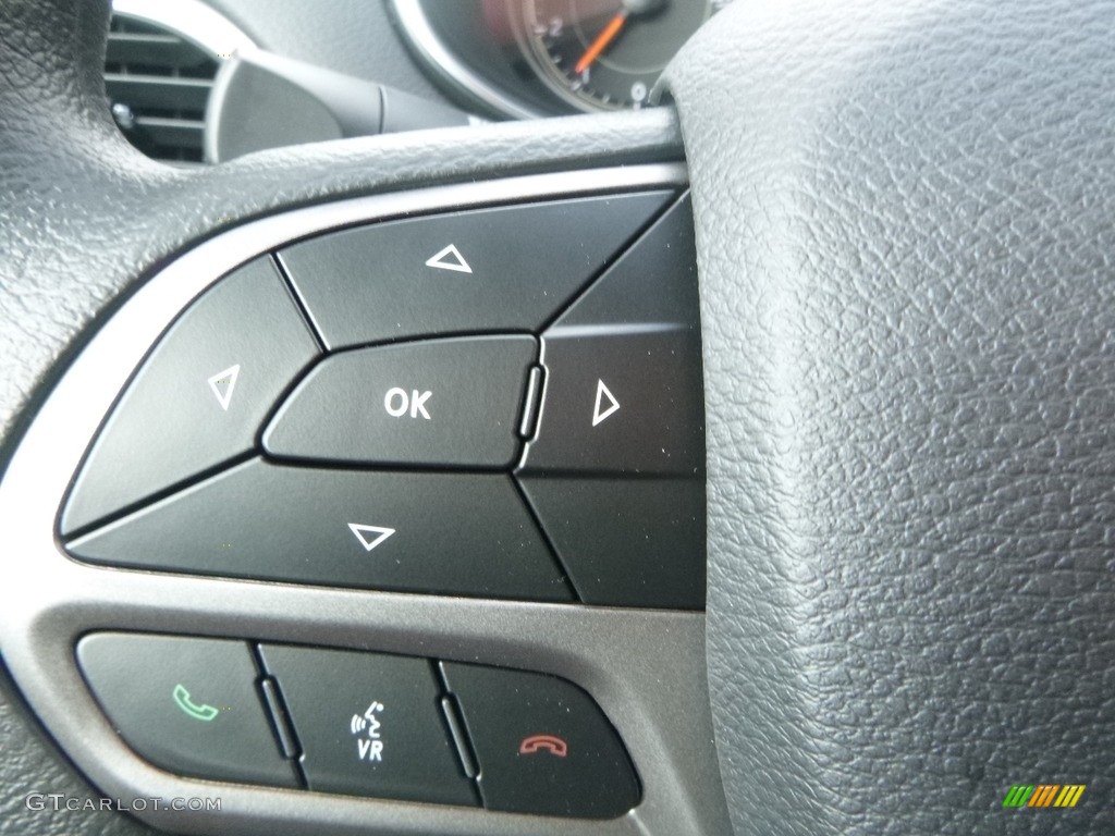 2019 Jeep Cherokee Latitude 4x4 Controls Photo #126453574
