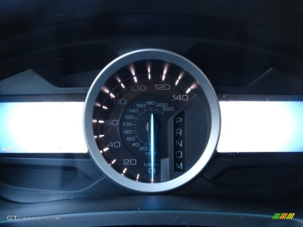 2015 Explorer XLT 4WD - Oxford White / Charcoal Black photo #13