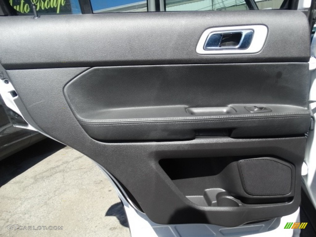 2015 Explorer XLT 4WD - Oxford White / Charcoal Black photo #23