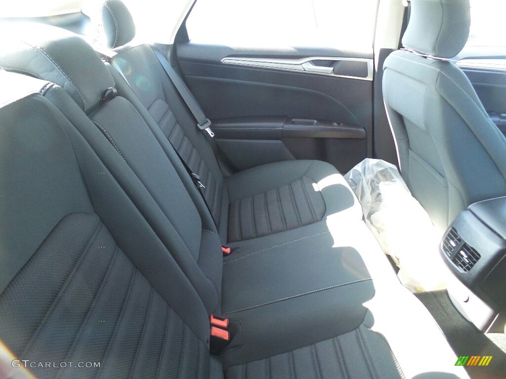 2018 Fusion SE - Burgundy Velvet / Ebony photo #7