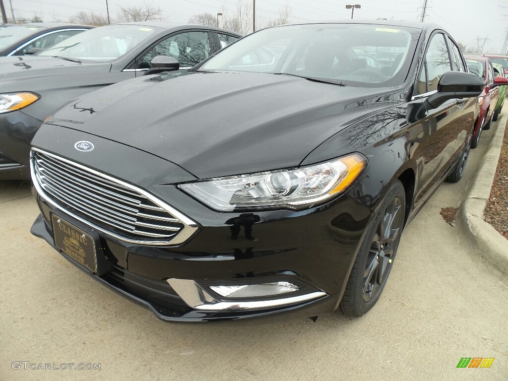 2018 Fusion SE - Shadow Black / Ebony photo #1