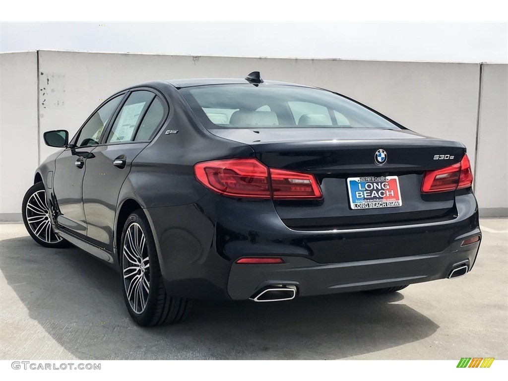 2018 5 Series 530e iPerfomance Sedan - Carbon Black Metallic / Ivory White photo #3