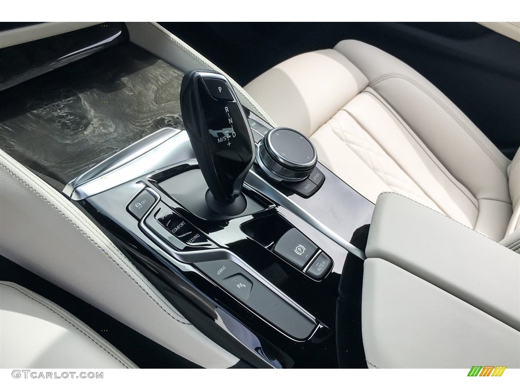 2018 5 Series 530e iPerfomance Sedan - Carbon Black Metallic / Ivory White photo #7