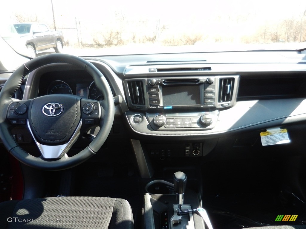 2018 RAV4 XLE AWD - Ruby Flare Pearl / Black photo #4