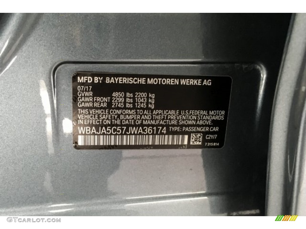 2018 5 Series 530i Sedan - Bluestone Metallic / Black photo #21