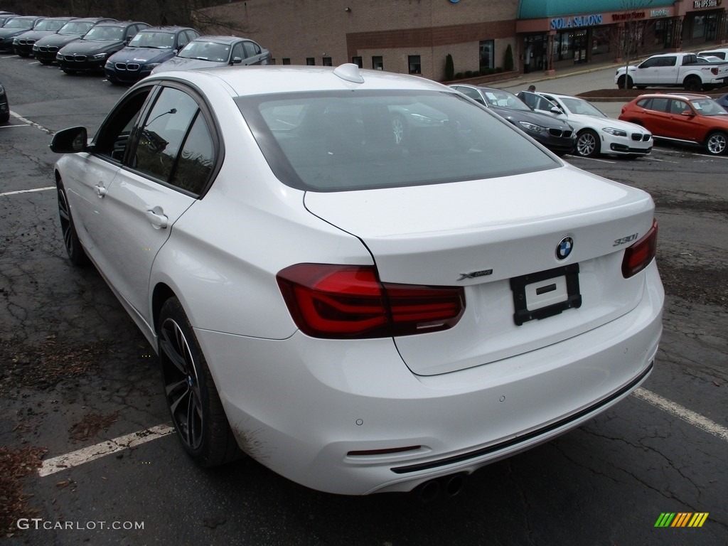 2018 3 Series 330i xDrive Sedan - Alpine White / Black photo #5