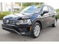 Deep Black Pearl - Tiguan S Photo No. 5