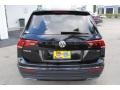 Deep Black Pearl - Tiguan S Photo No. 8
