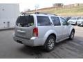 Brilliant Silver - Pathfinder LE 4x4 Photo No. 7