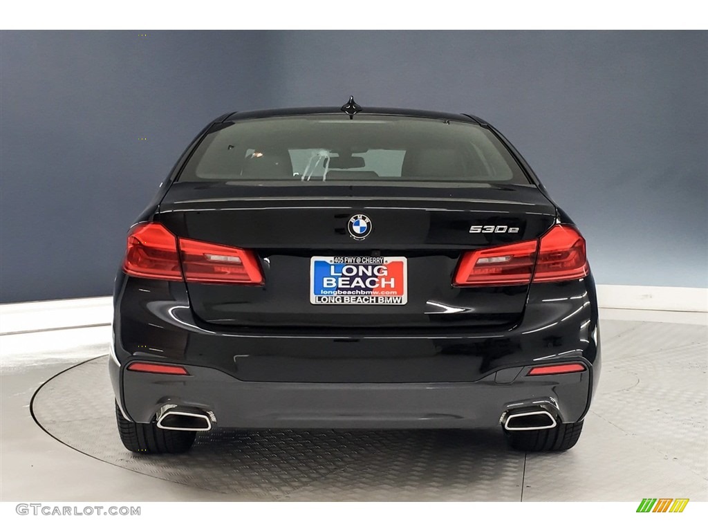 2018 5 Series 530e iPerfomance Sedan - Black Sapphire Metallic / Black photo #4