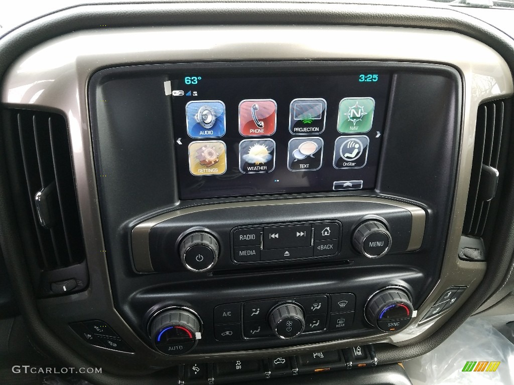 2018 Chevrolet Silverado 2500HD High Country Crew Cab 4x4 Controls Photos