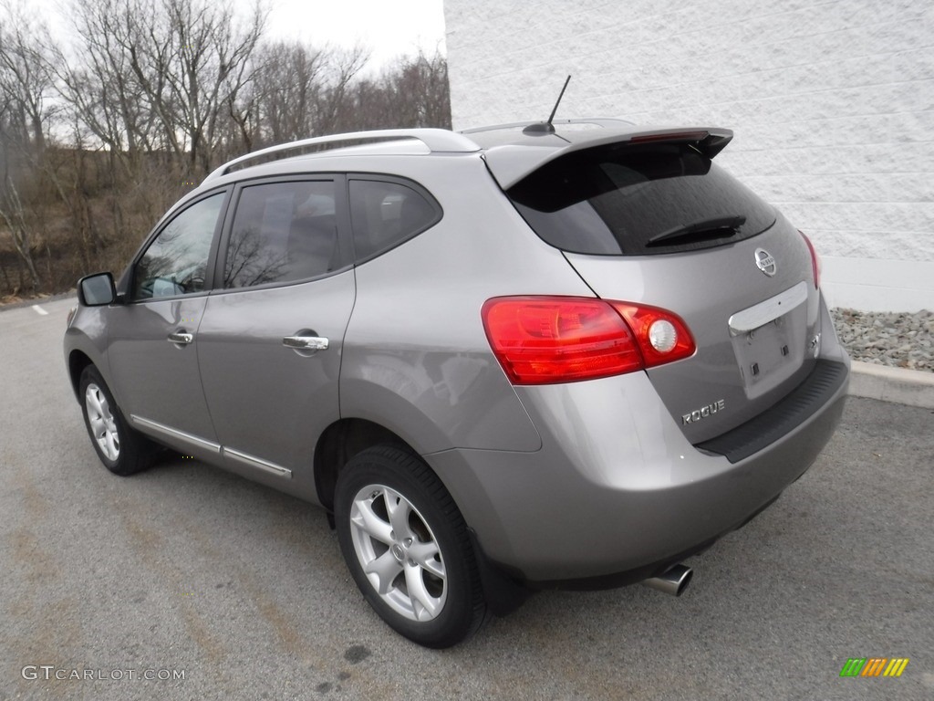 2011 Rogue SV AWD - Platinum Graphite / Black photo #11