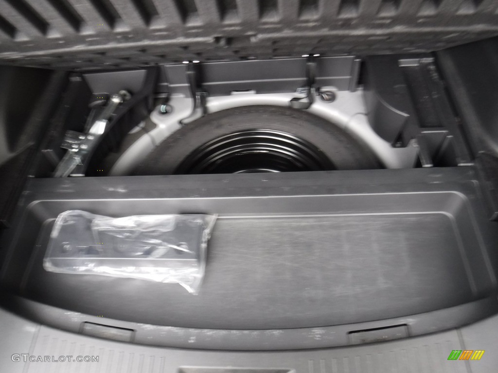2011 Rogue SV AWD - Platinum Graphite / Black photo #29