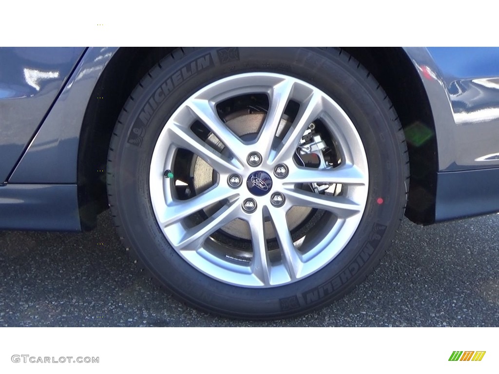 2018 Fusion SE - Blue Metallic / Ebony photo #20