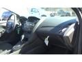 Magnetic - Focus SE Sedan Photo No. 25